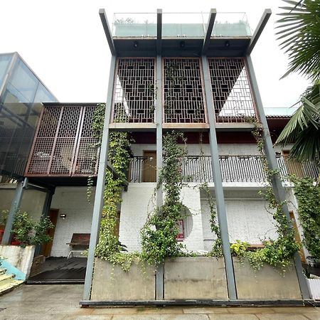 Once Artistic Inn Luoyang Лоян Экстерьер фото