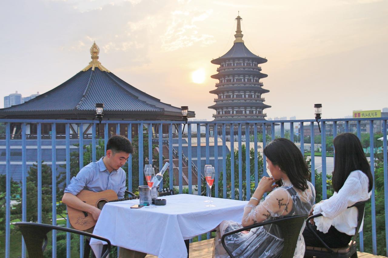 Once Artistic Inn Luoyang Лоян Экстерьер фото